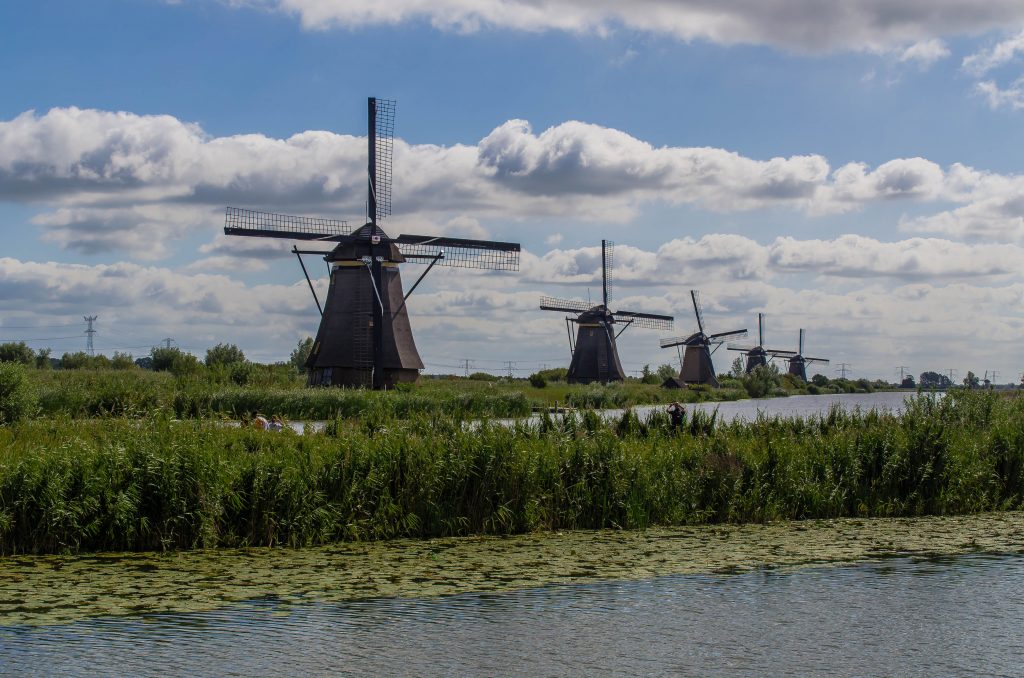 I mulini a vento di Kinderdijk 13 doppia sponda con mulini