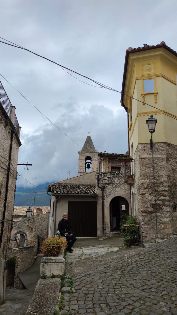 Due giorni in Abruzzo scorci di capestrano